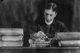 (Presumed Public Domain, via Wikipedia)